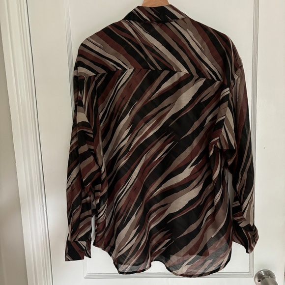 Stradivarius printed shirt in brown stripe size XL - Picture 3 of 7